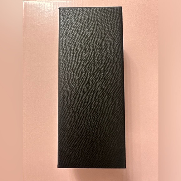 Prada Sunglasses Magnetic Case ONLY - Picture 4 of 4